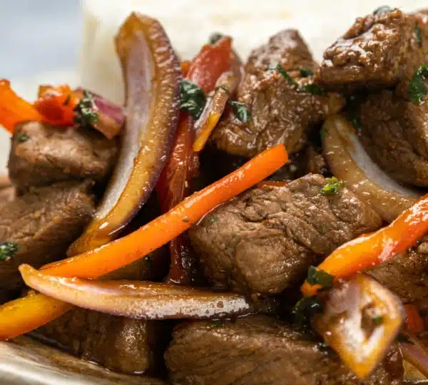 Stir-fried beef and vegetables showing the vibrant flavours of restaurants in Lagos Nigeria.